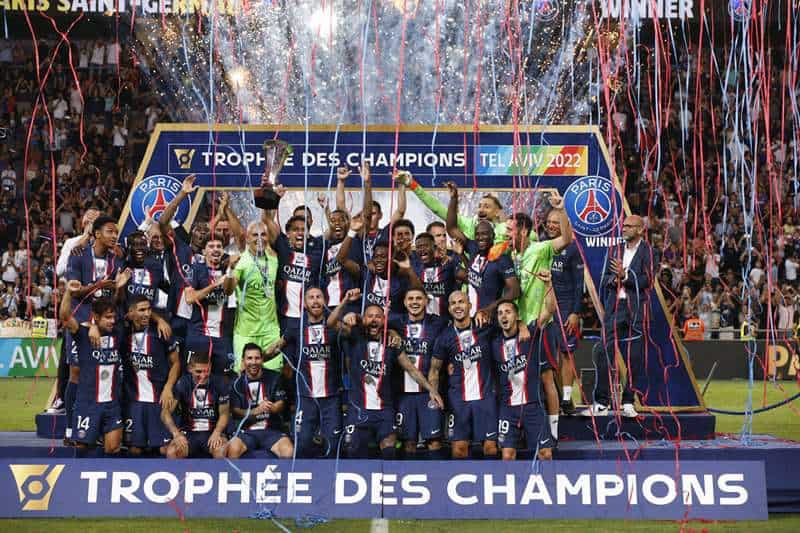 باريس يفوز بكأس الأبطال الفرنسي