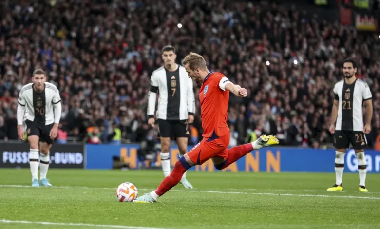 قاد هاري كين إنجلترا من ركلة جزاء لكن كاي هافيرتز سجل هدفه الثاني ليمنح ألمانيا التعادل 3-3 في ويمبلي.