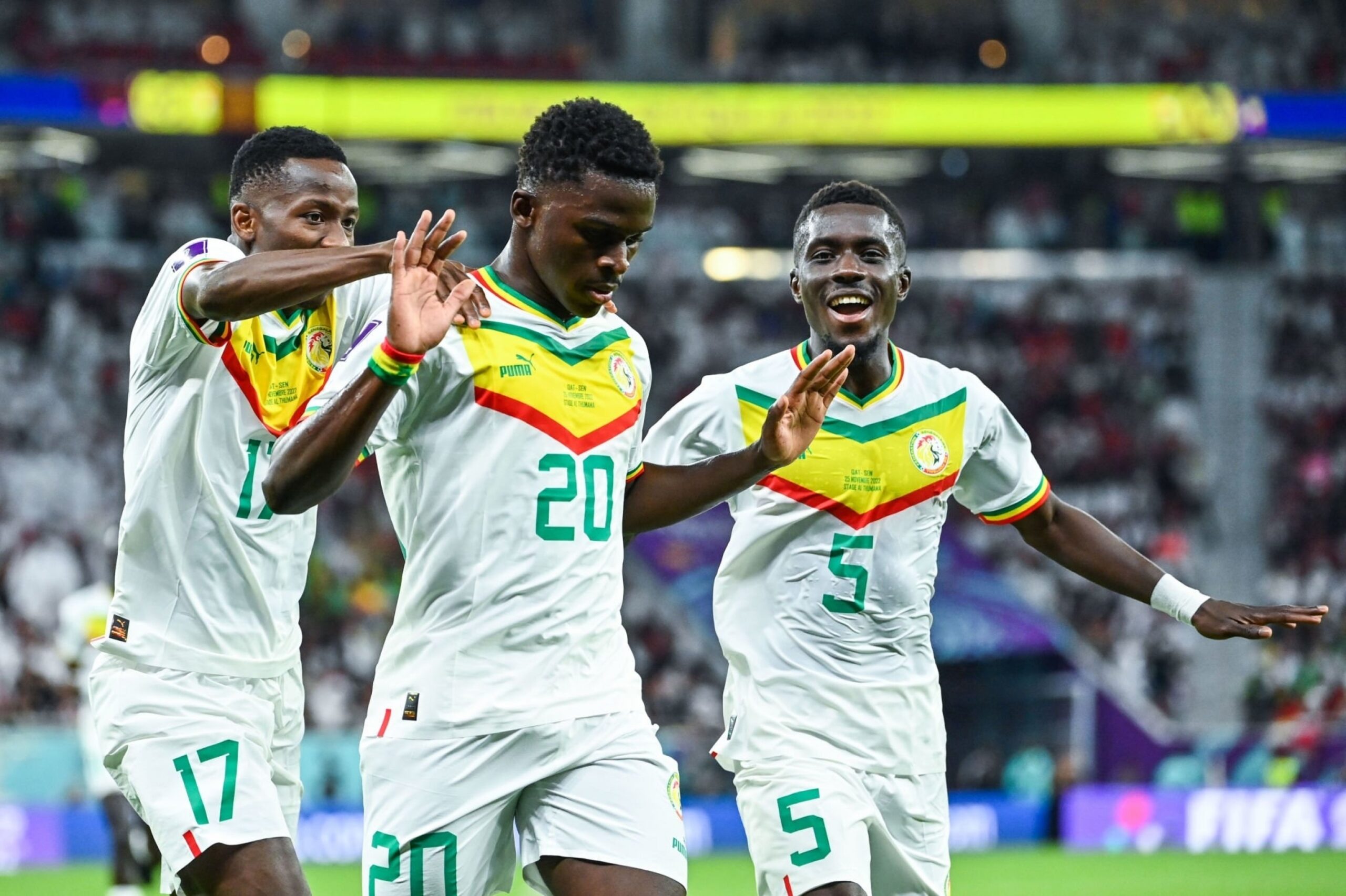 السنغال تضرب قطر بثلاث أهداف