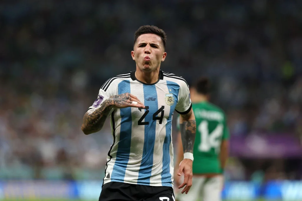 فاز إنزو فرنانديز بكأس العالم مع الأرجنتين