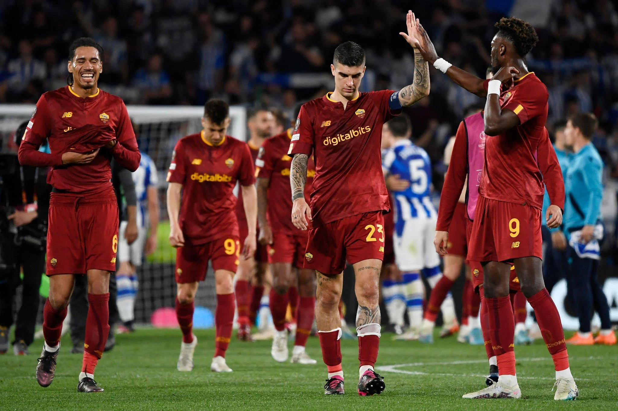 روما يعبر لربع نهائي الدوري الأوروبي