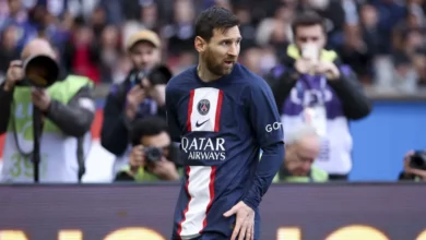 مستقبل ميسي في الهواء