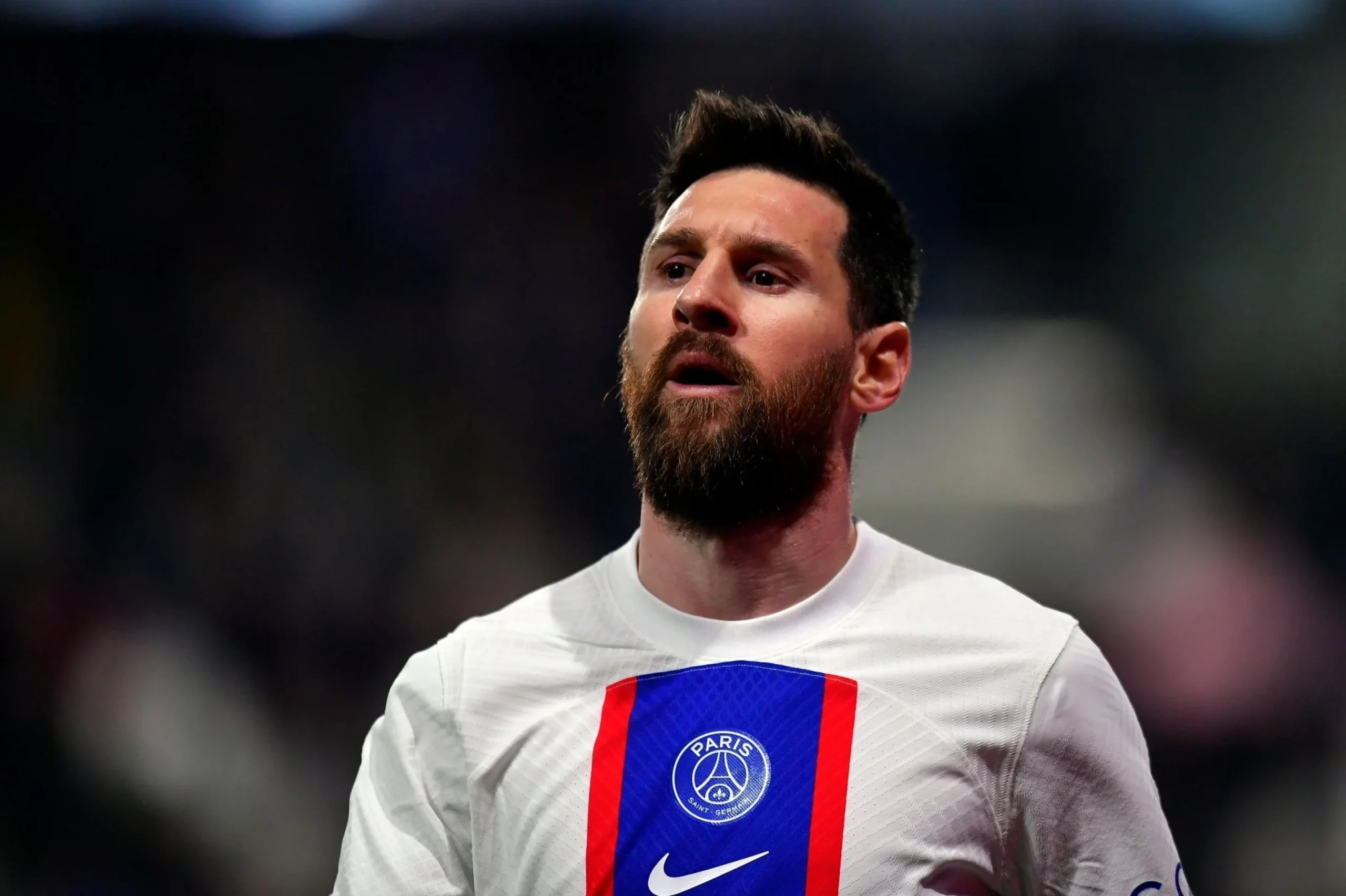 جهز برشلونة عقدا لمدة عامين لميسي