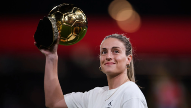 فازت أليكسيا بوتياس بجائزة الكرة الذهبية للسيدات عامي 2021 و2022